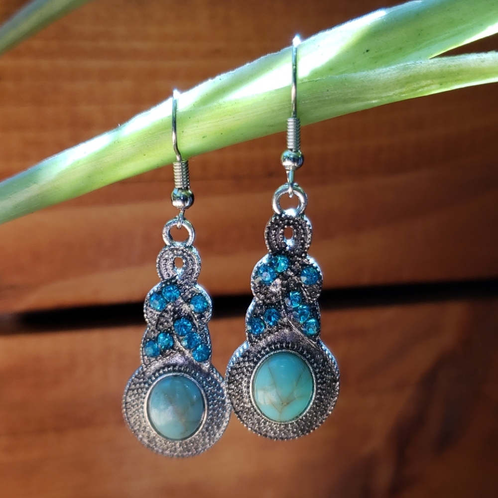 Vintage style earrings
